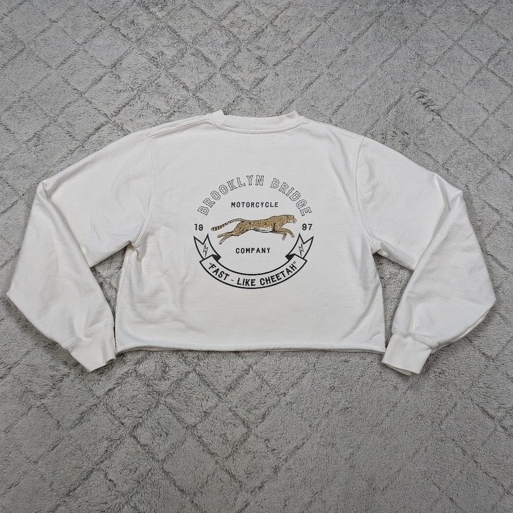 Brandy Melville Sweatshirt Women's S White Nancy Brooklyn Bridge Crop Crew Ge - Picture 2 of 7